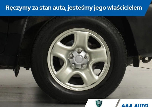 Toyota RAV4 cena 26500 przebieg: 185844, rok produkcji 2004 z Kańczuga małe 172
